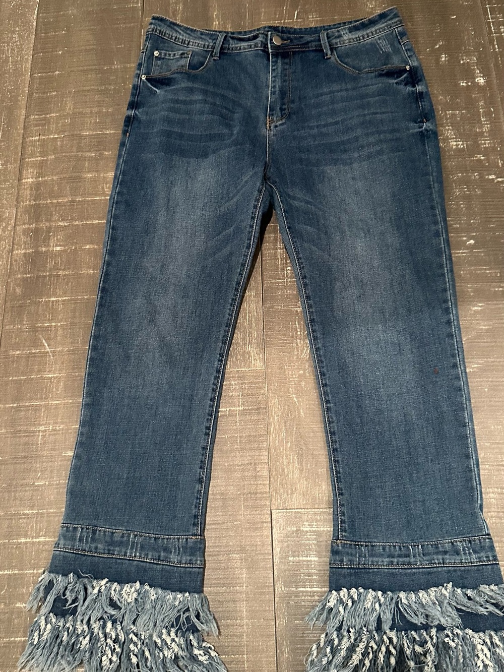 Frayed Hem Wide Leg Jeans in Dark Blue